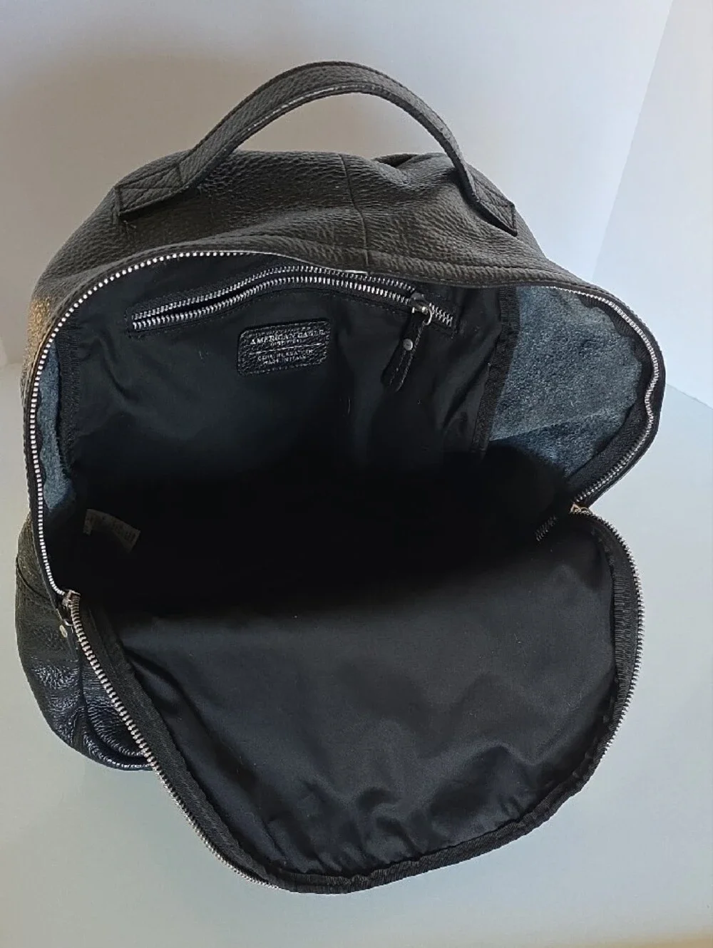 American Eagle Outfitters compact pebbled